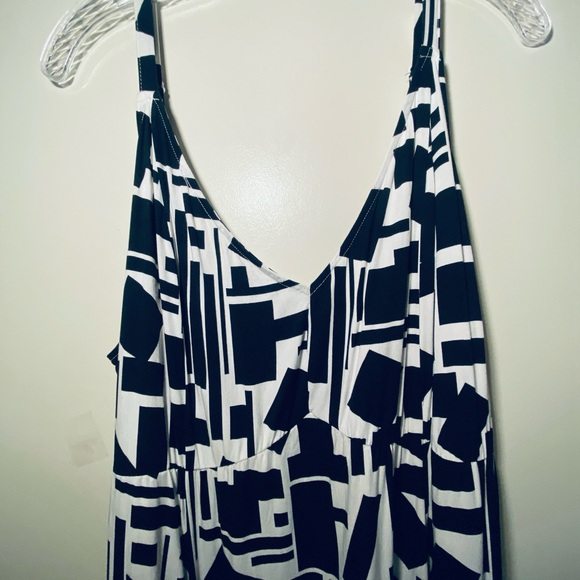 Torrid Black and White Abstract Midi Dress Size 3 - Picture 6 of 11